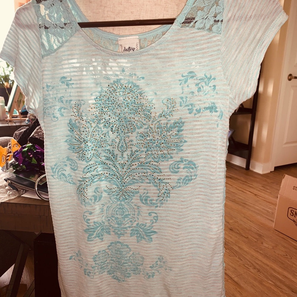 Daytrip tee ♥️